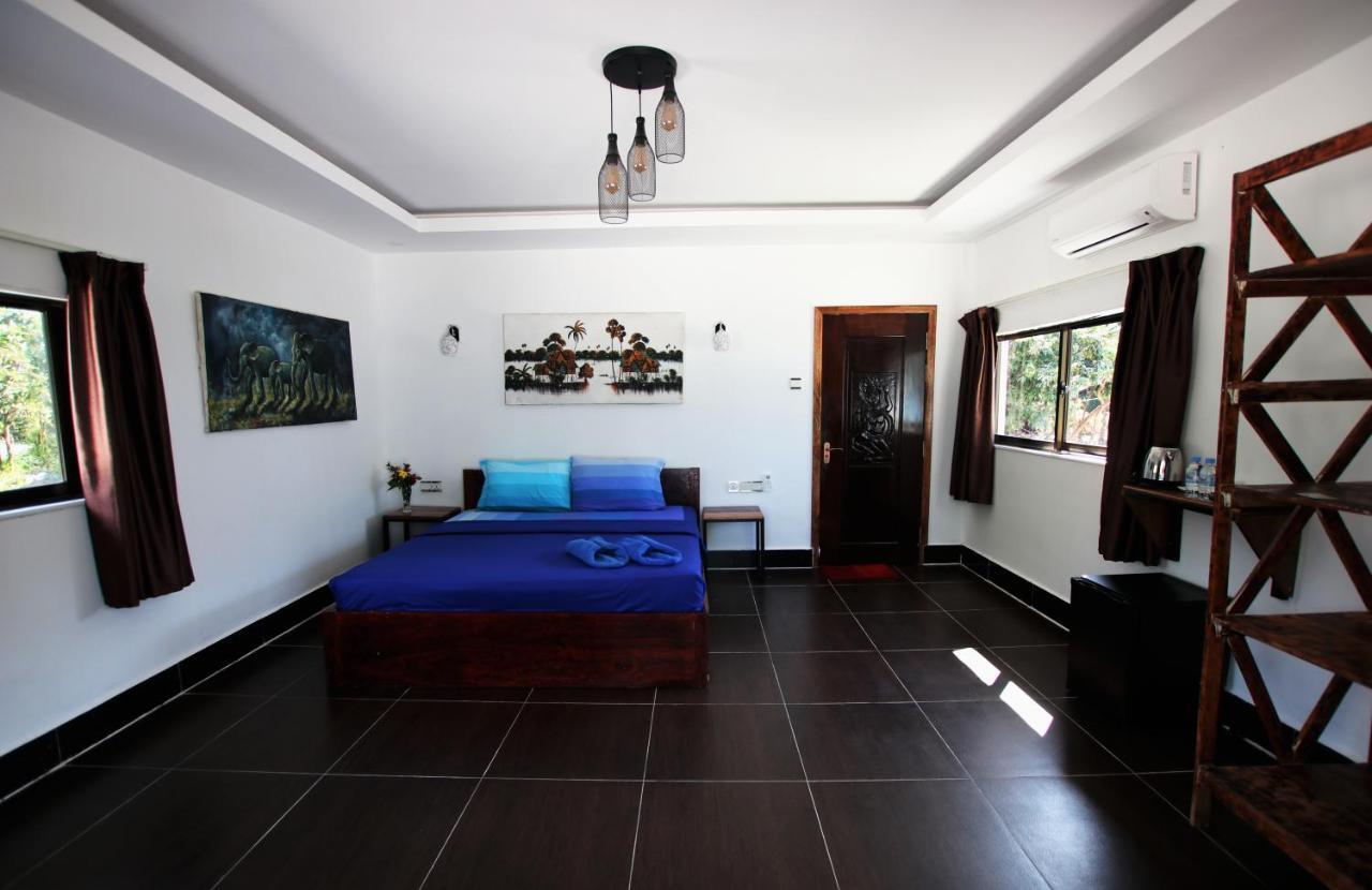 Sky Beach Resort Koh Rong Sanloem Exteriör bild